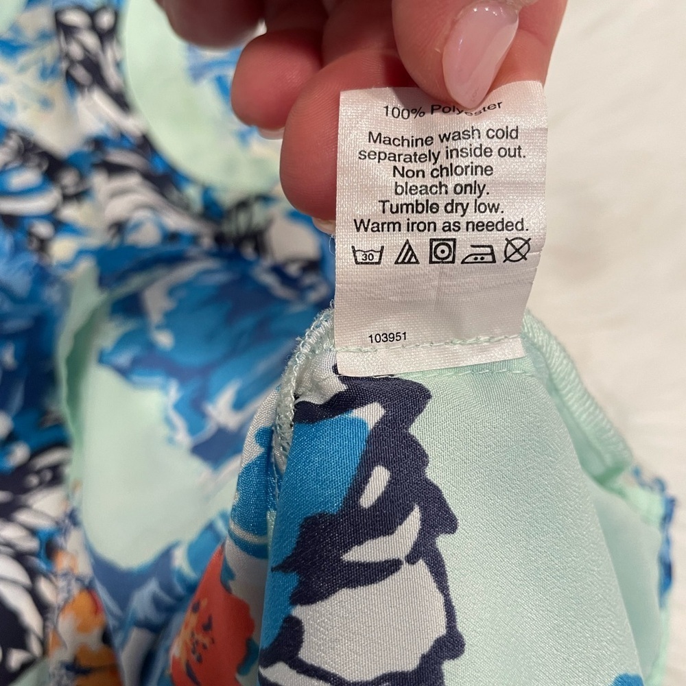J. Crew Hydrangea Print Polyester Shell - 10 Petite - Picture 6 of 7